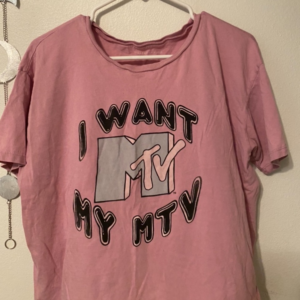 American Eagle Pink Graphic Tee
